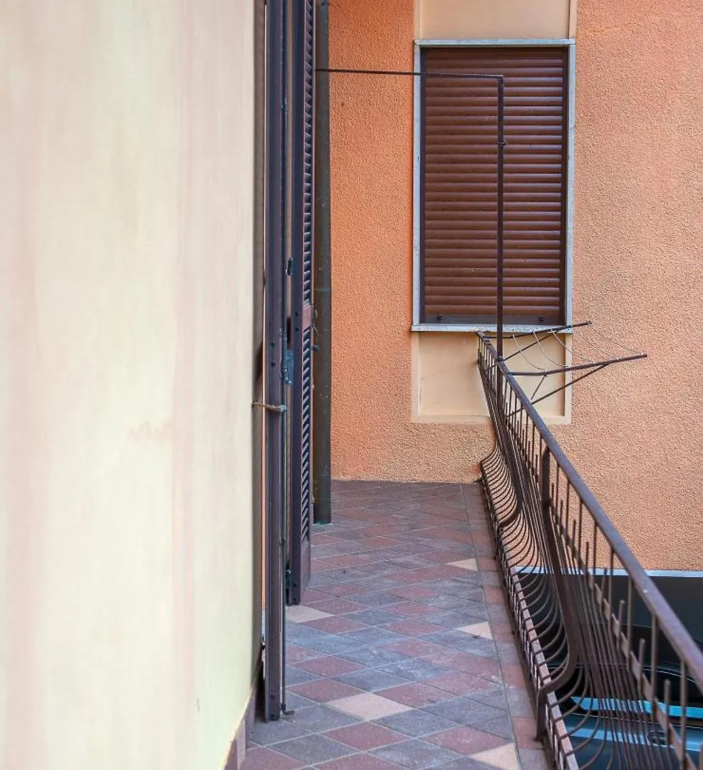 Casa Margherita Angera Daire